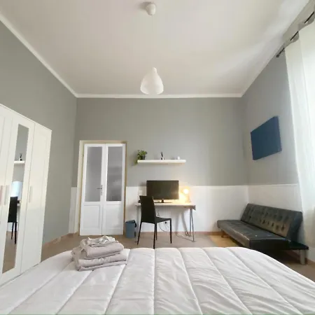Intero Spazioso E Luminoso Con Appartement *