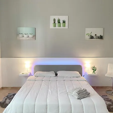 Appartement Intero Spazioso E Luminoso Con Novare