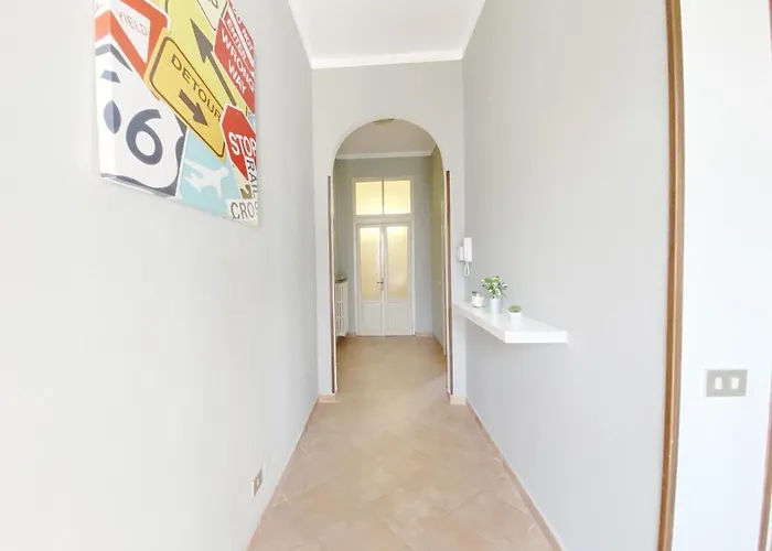 Intero Spazioso E Luminoso Con * Novara